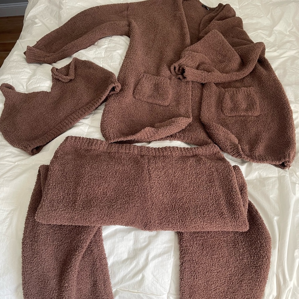 Brown cozy plush lounge set. Size 2x